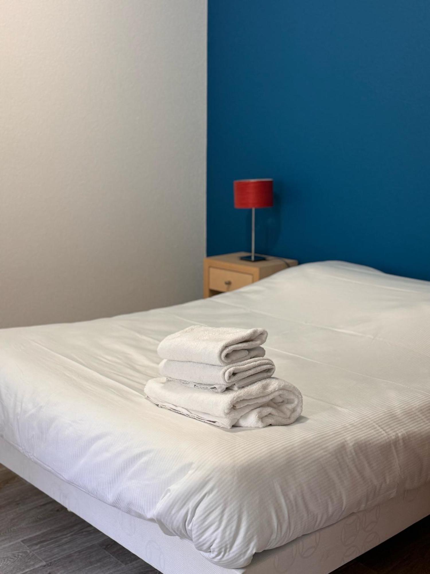 KOSY Appart'Hôtel 7ème Art Saint-Avold Esterno foto